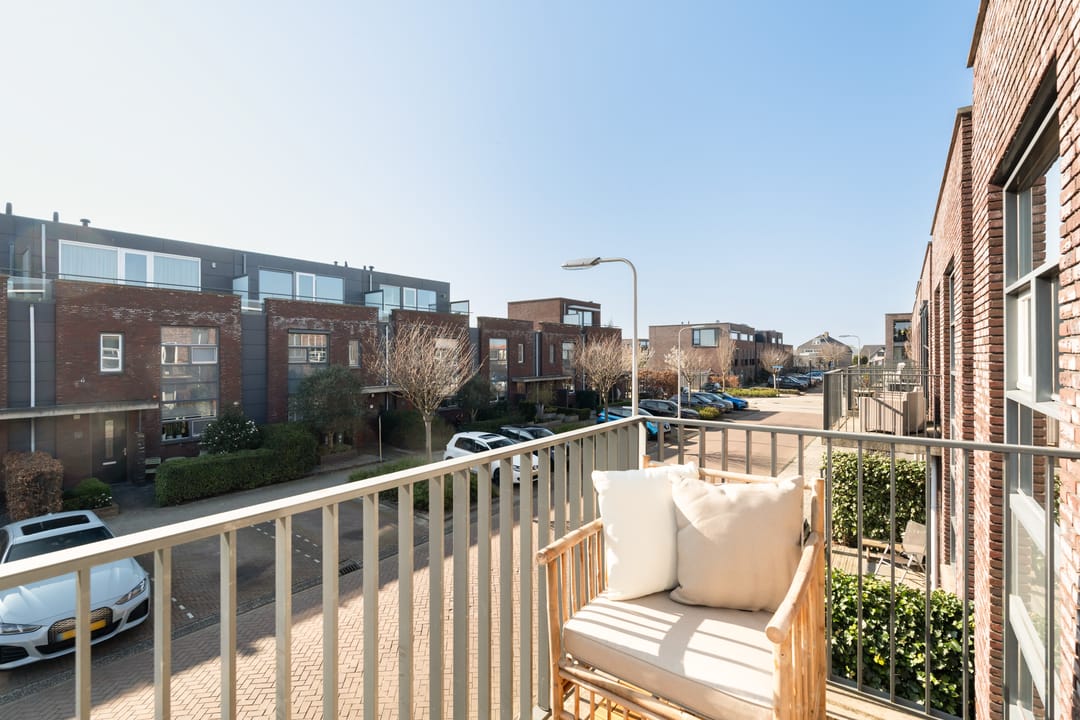 Foto 32 van Van Poeljestraat 33