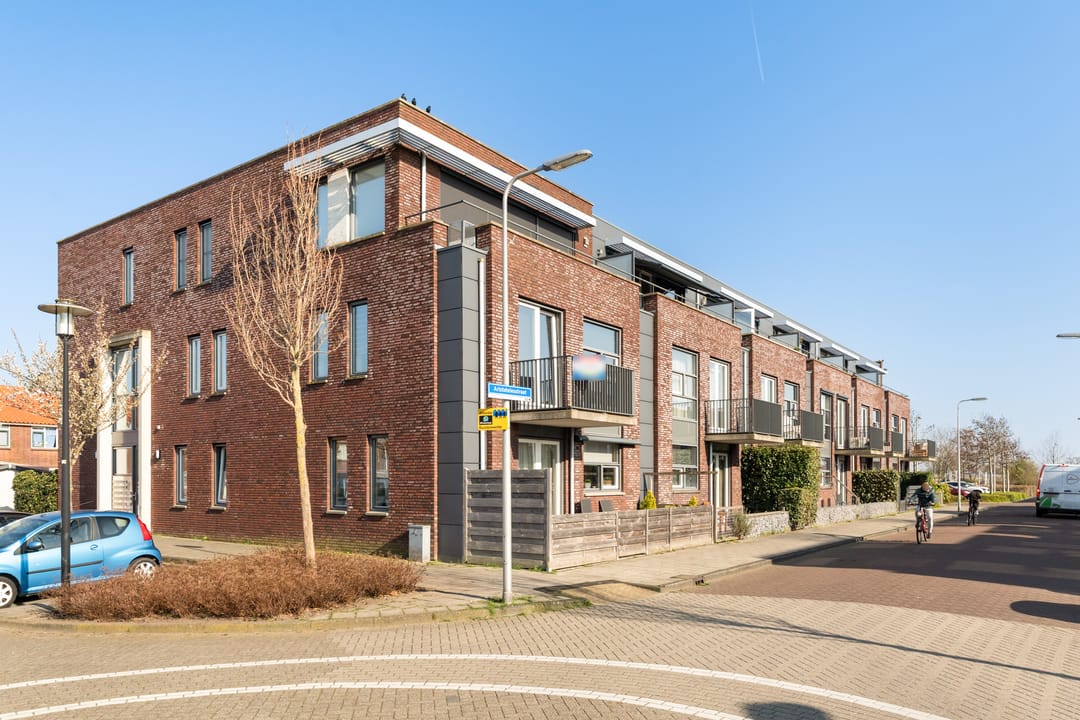 Foto 7 van Van Poeljestraat 33