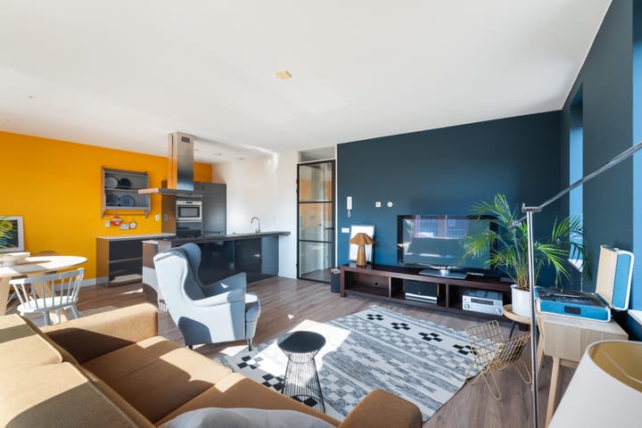 Photo 4 of Van Poeljestraat 33