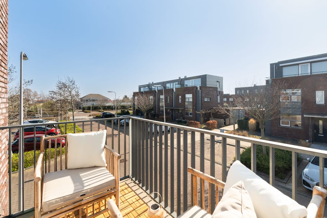 Foto 31 van Van Poeljestraat 33