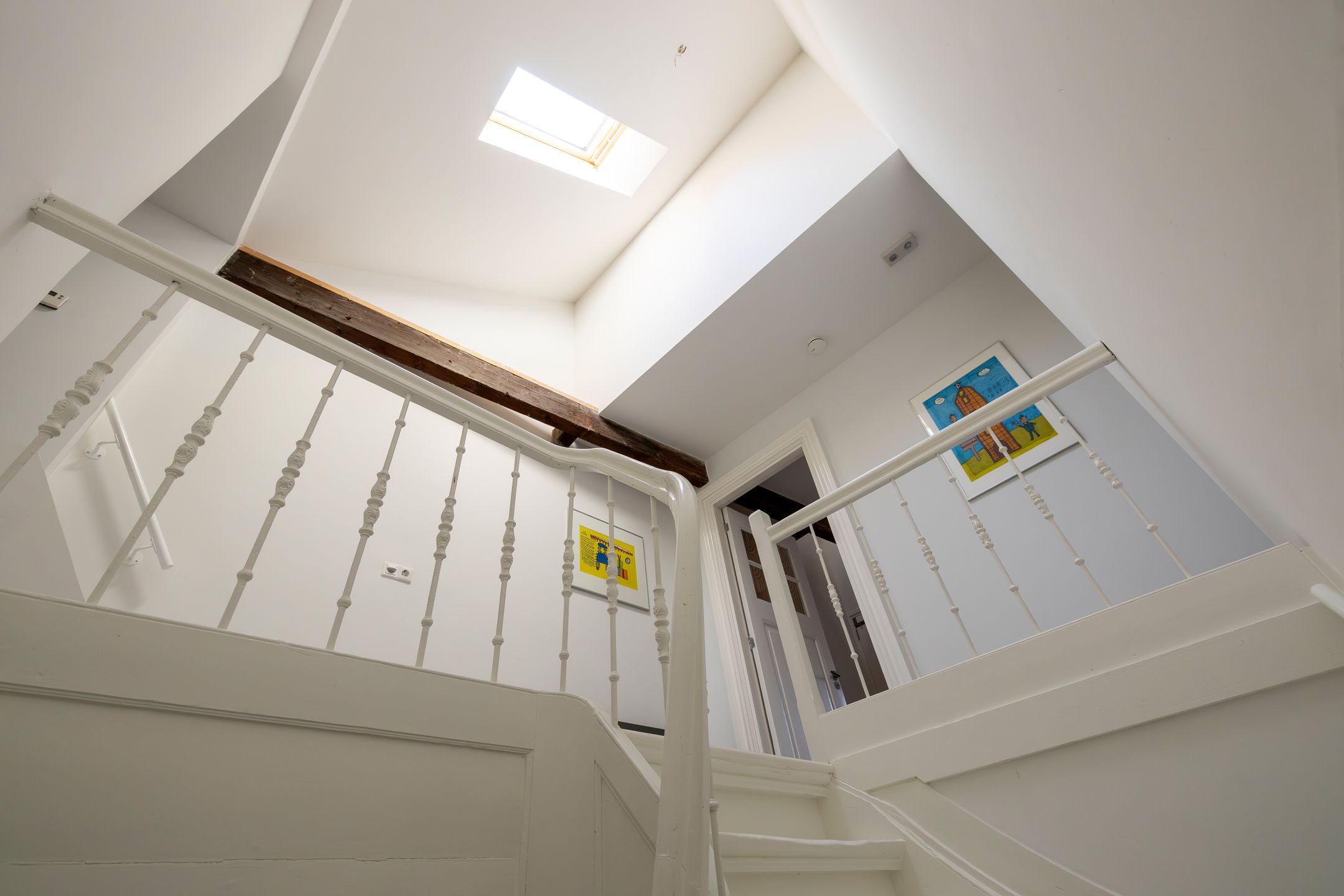 Historic Townhouse Built Against 13th Century City Wall with Wine Cellar and City Garden — 63