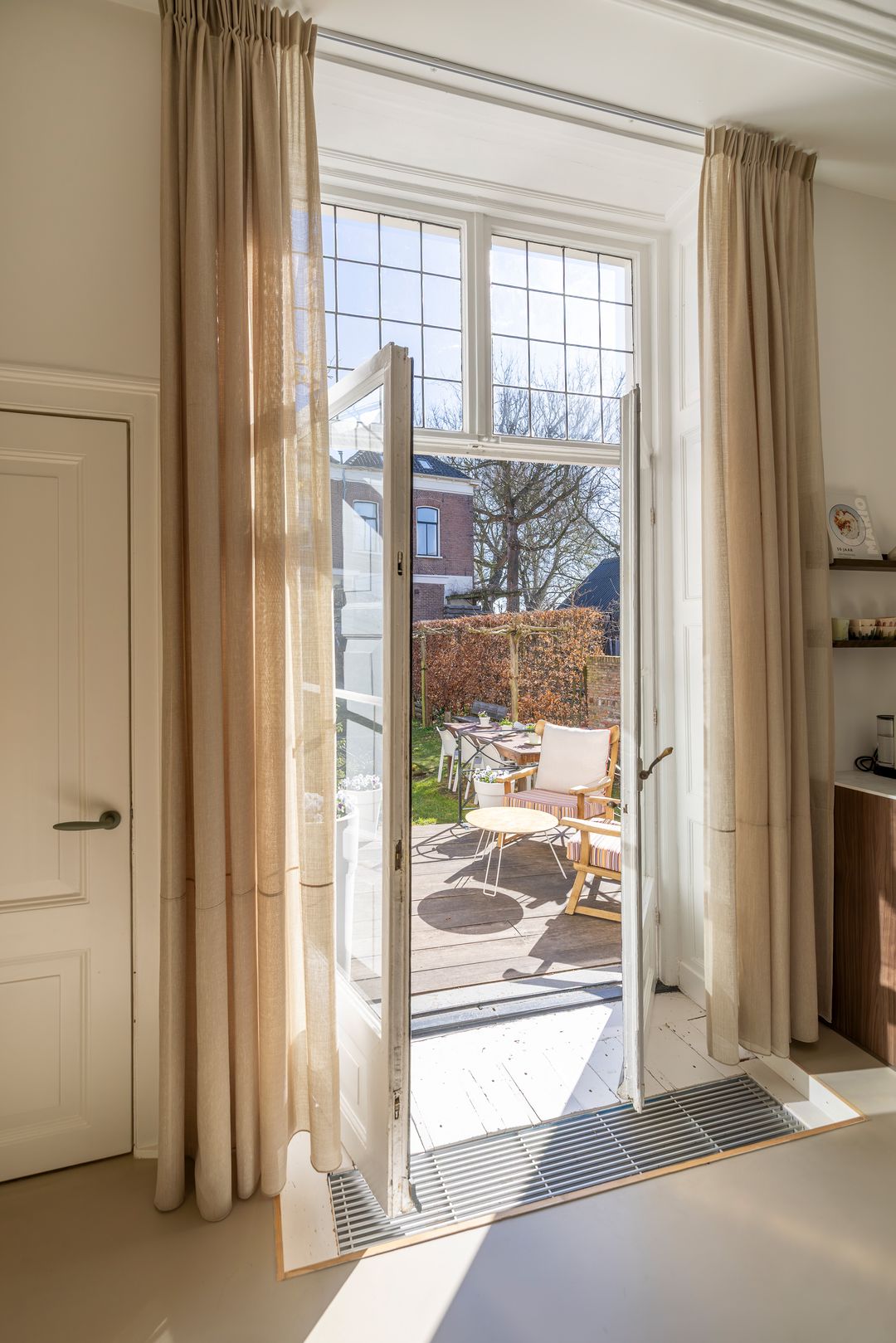 Historic Townhouse Built Against 13th Century City Wall with Wine Cellar and City Garden — 12