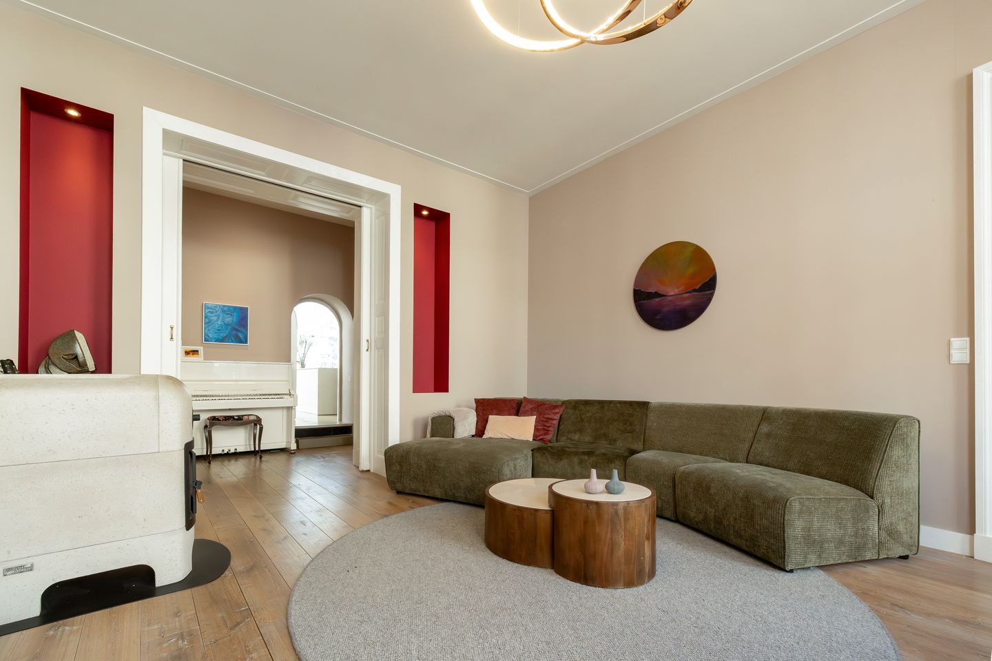 Historic Townhouse Built Against 13th Century City Wall with Wine Cellar and City Garden — 20