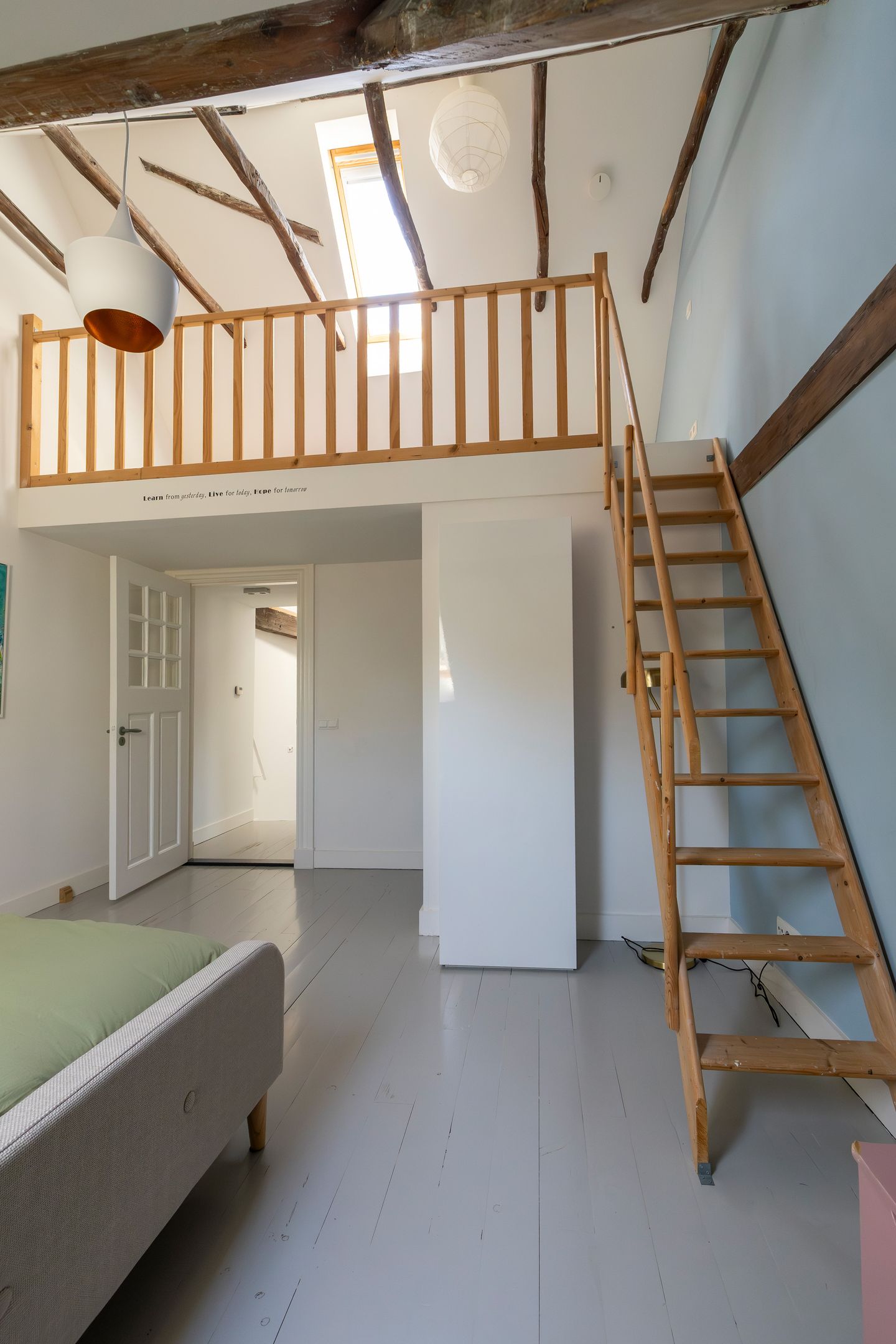 Historic Townhouse Built Against 13th Century City Wall with Wine Cellar and City Garden — 56