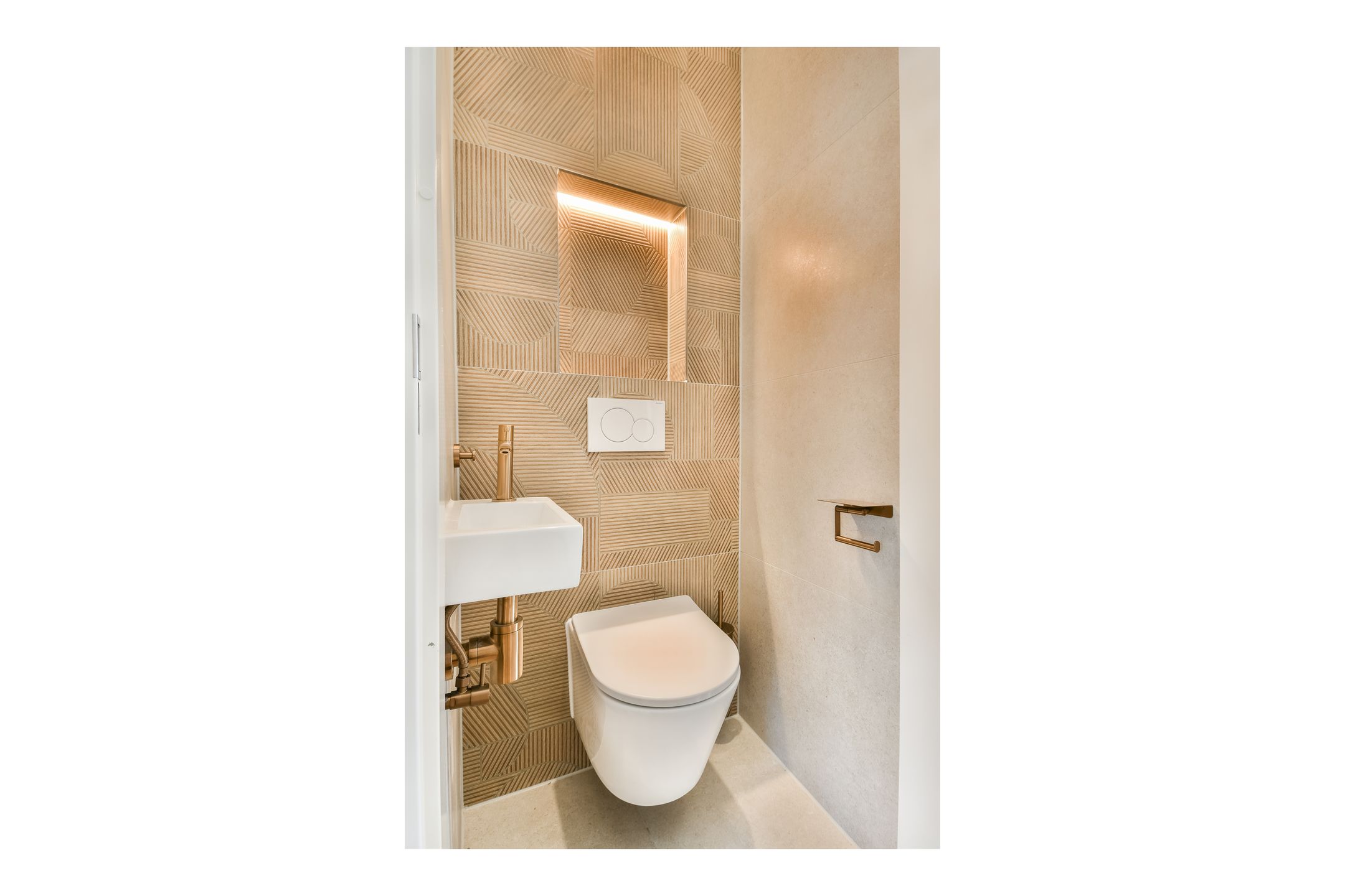 Photo 15 of Broersvest 64-A