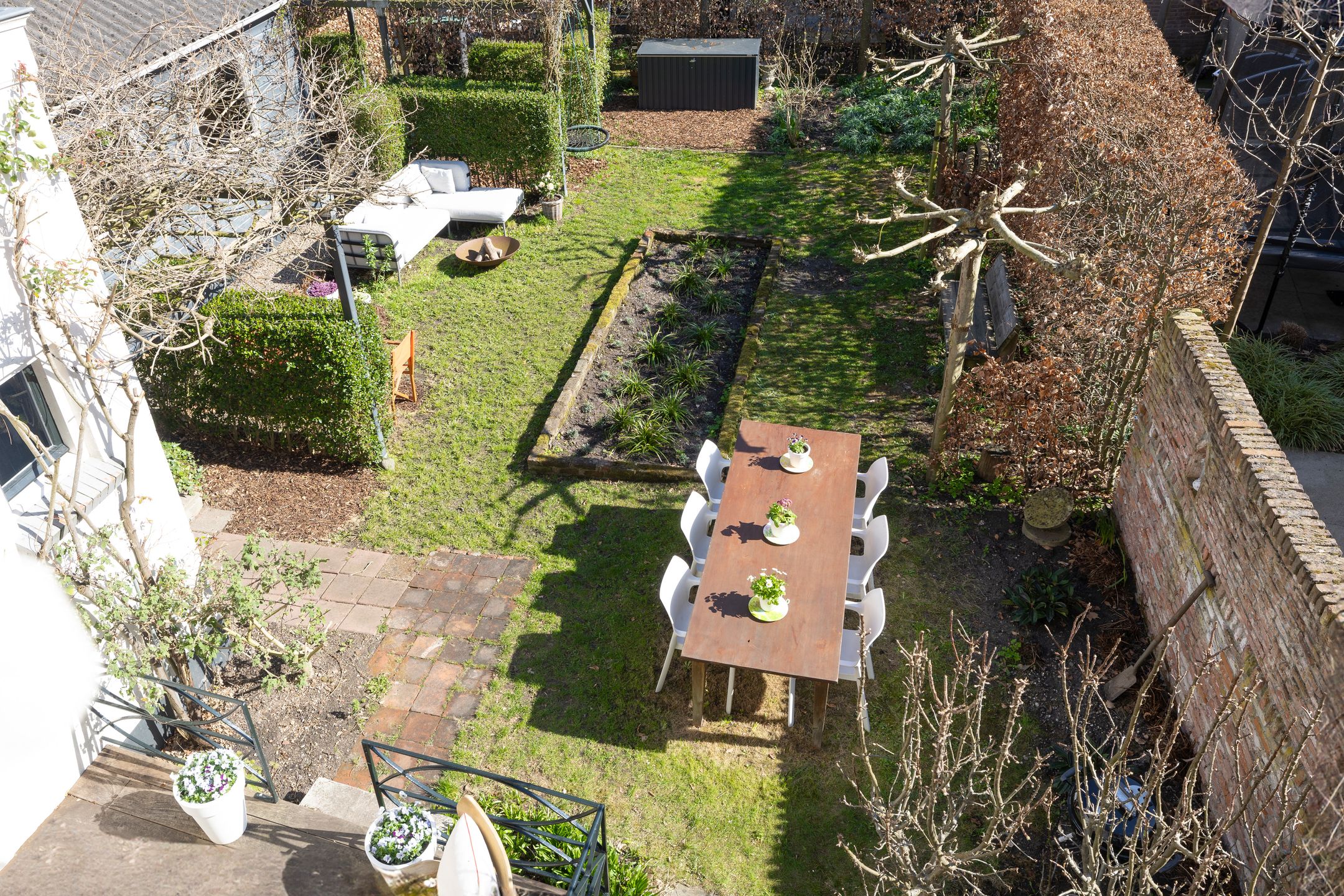 Historic Townhouse Built Against 13th Century City Wall with Wine Cellar and City Garden — 72