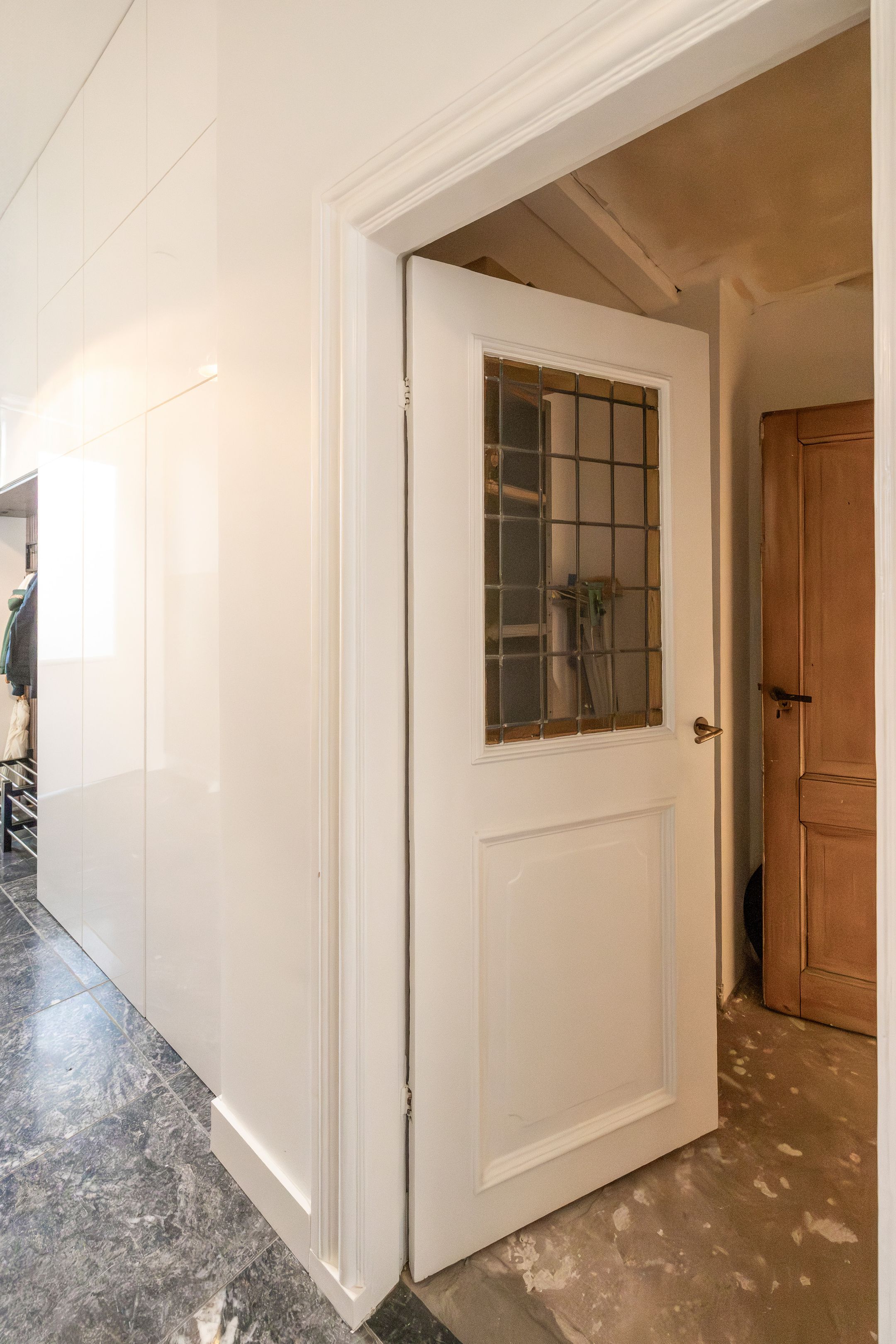 Historic Townhouse Built Against 13th Century City Wall with Wine Cellar and City Garden — 66