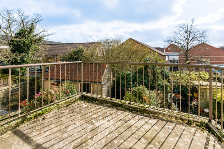 Photo 4 of Wilhelminaplantsoen 69