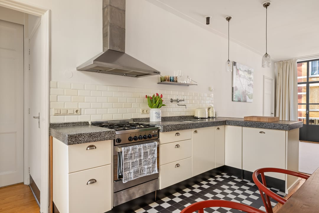 Foto 8 van Alberdingk Thijmstraat 5-1