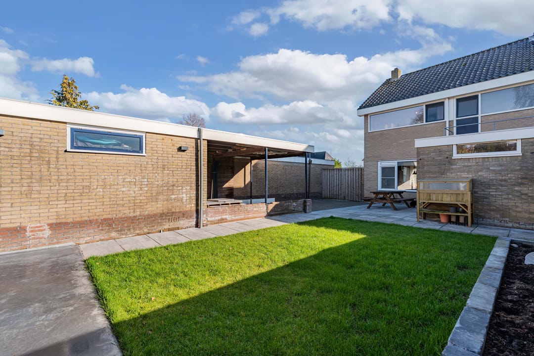 Foto 22 van A van Voorthuijsenweg 11