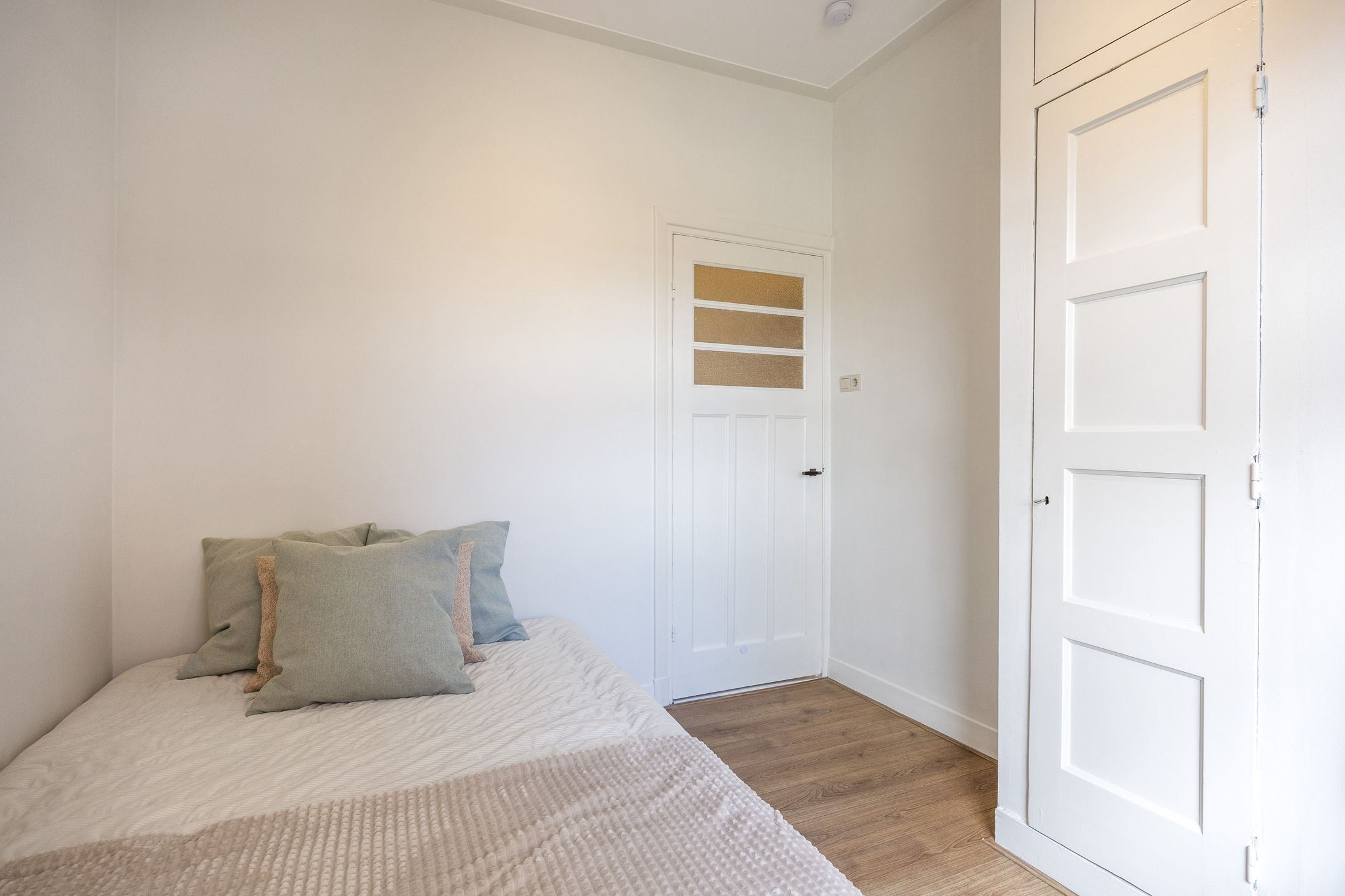 Photo 24 of Amalia van Solmsstraat 9