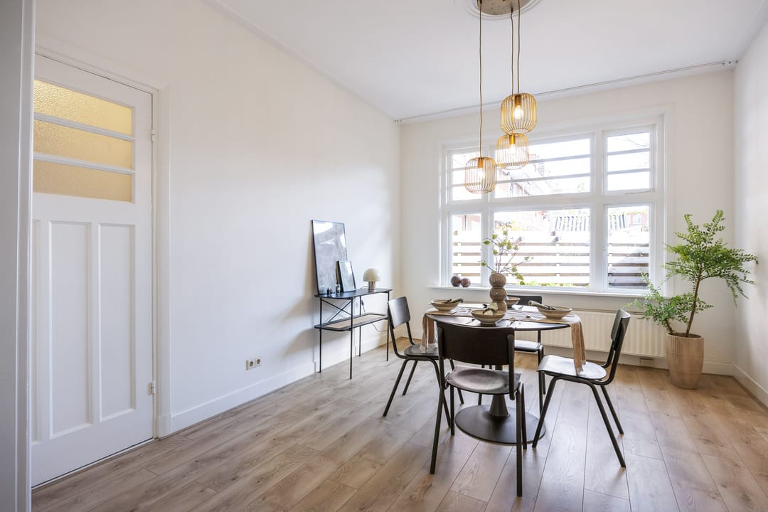 Photo 13 of Amalia van Solmsstraat 9