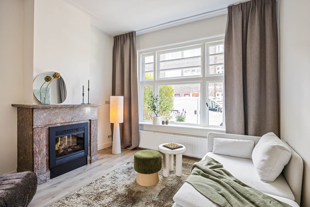 Photo 8 of Amalia van Solmsstraat 9