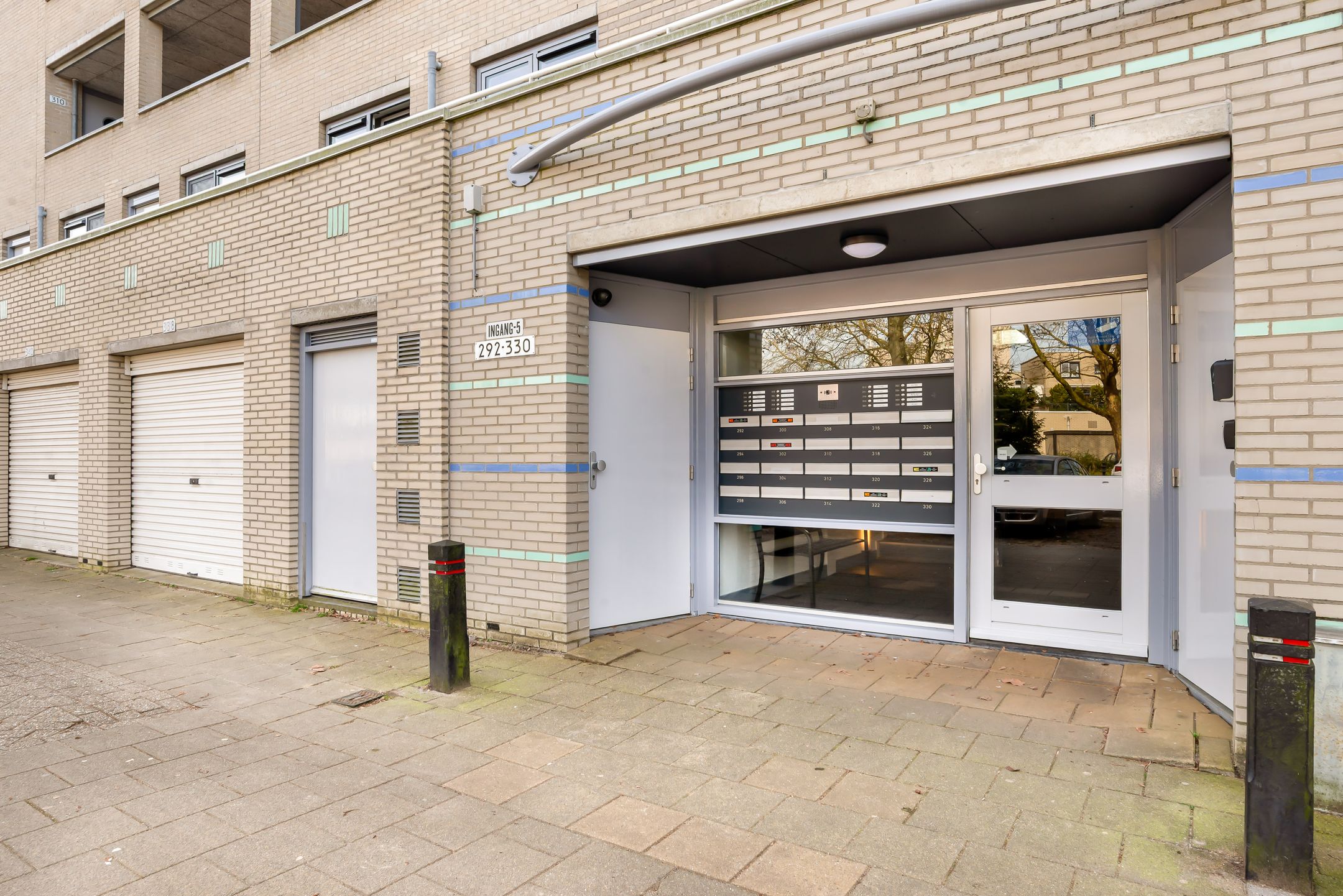 Foto 9 van Maan Bastion 298