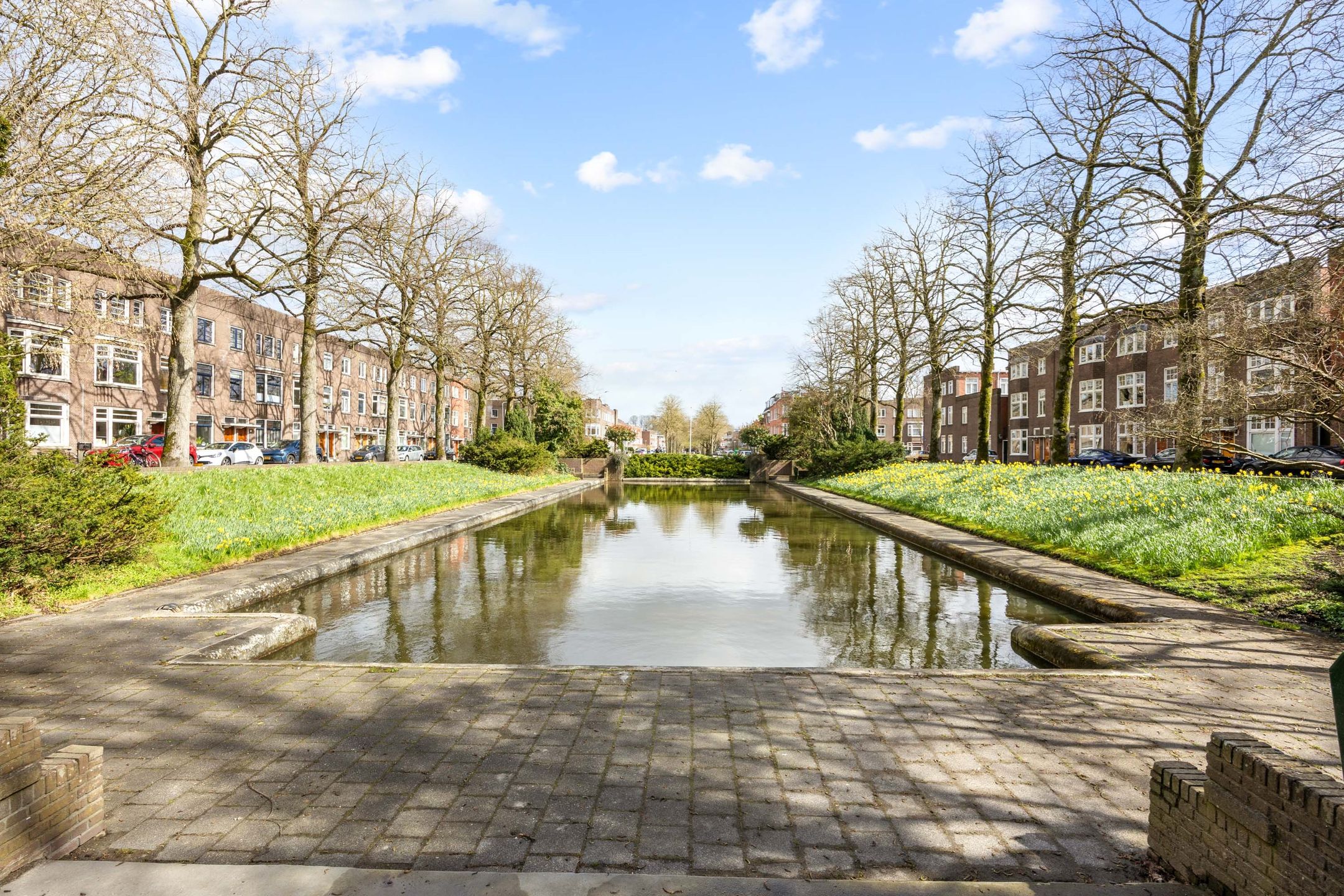 Photo 36 of Amalia van Solmsstraat 9