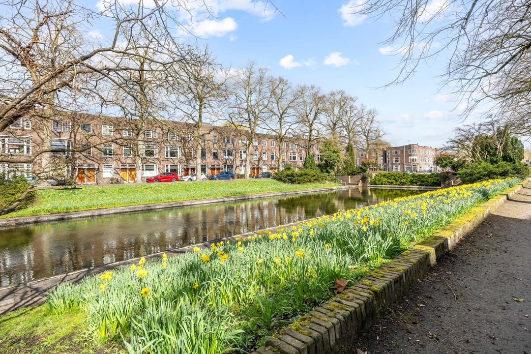 Photo 37 of Amalia van Solmsstraat 9