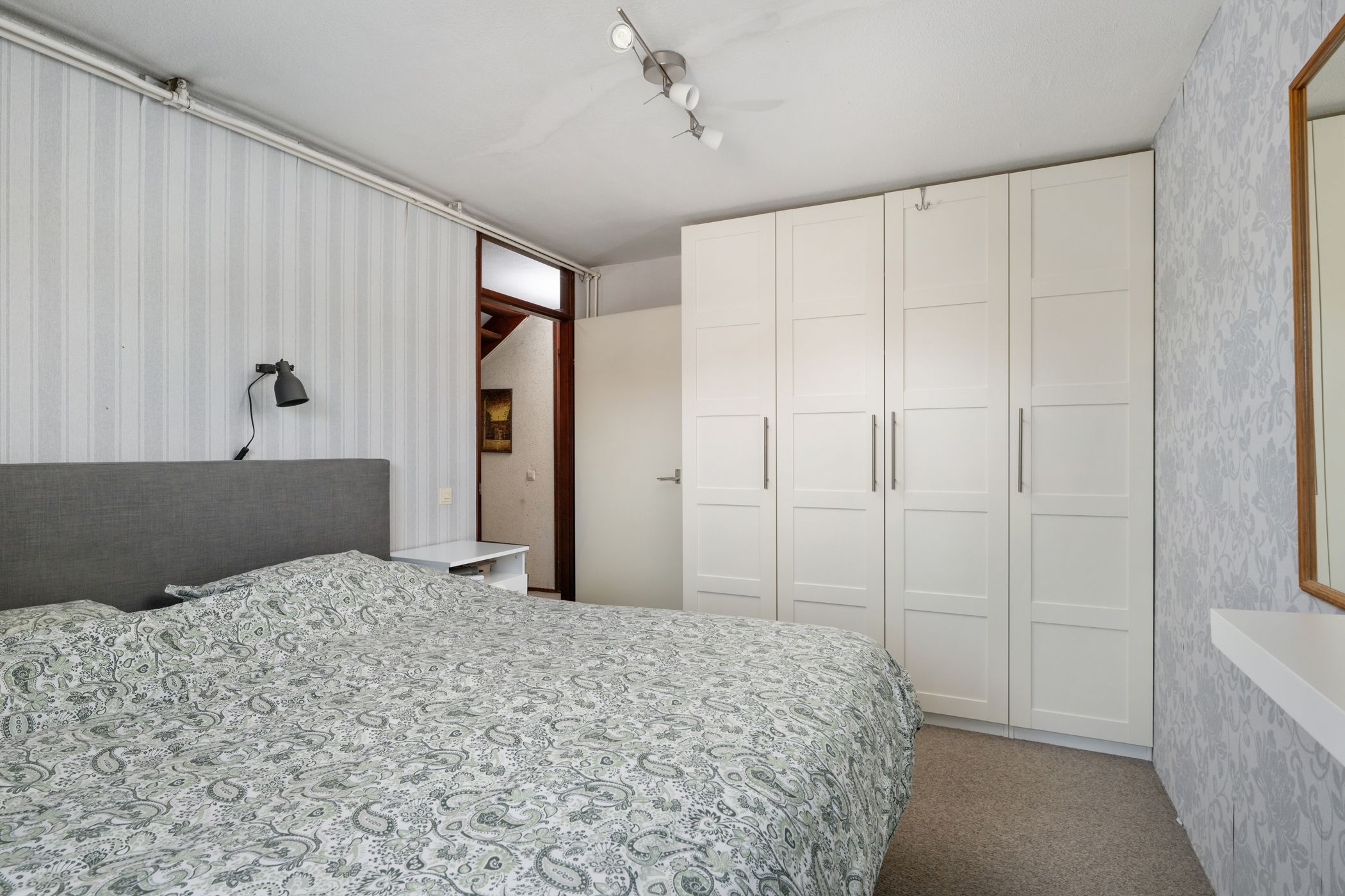 Foto 12 van Sterremos 66