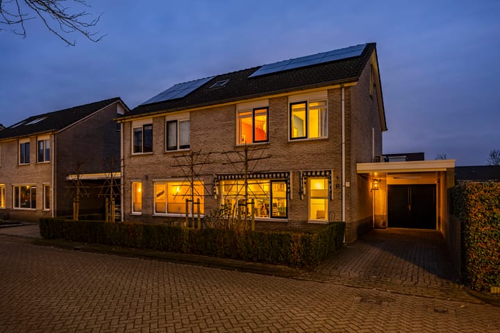 Photo 5 of Bittervoornstraat 46