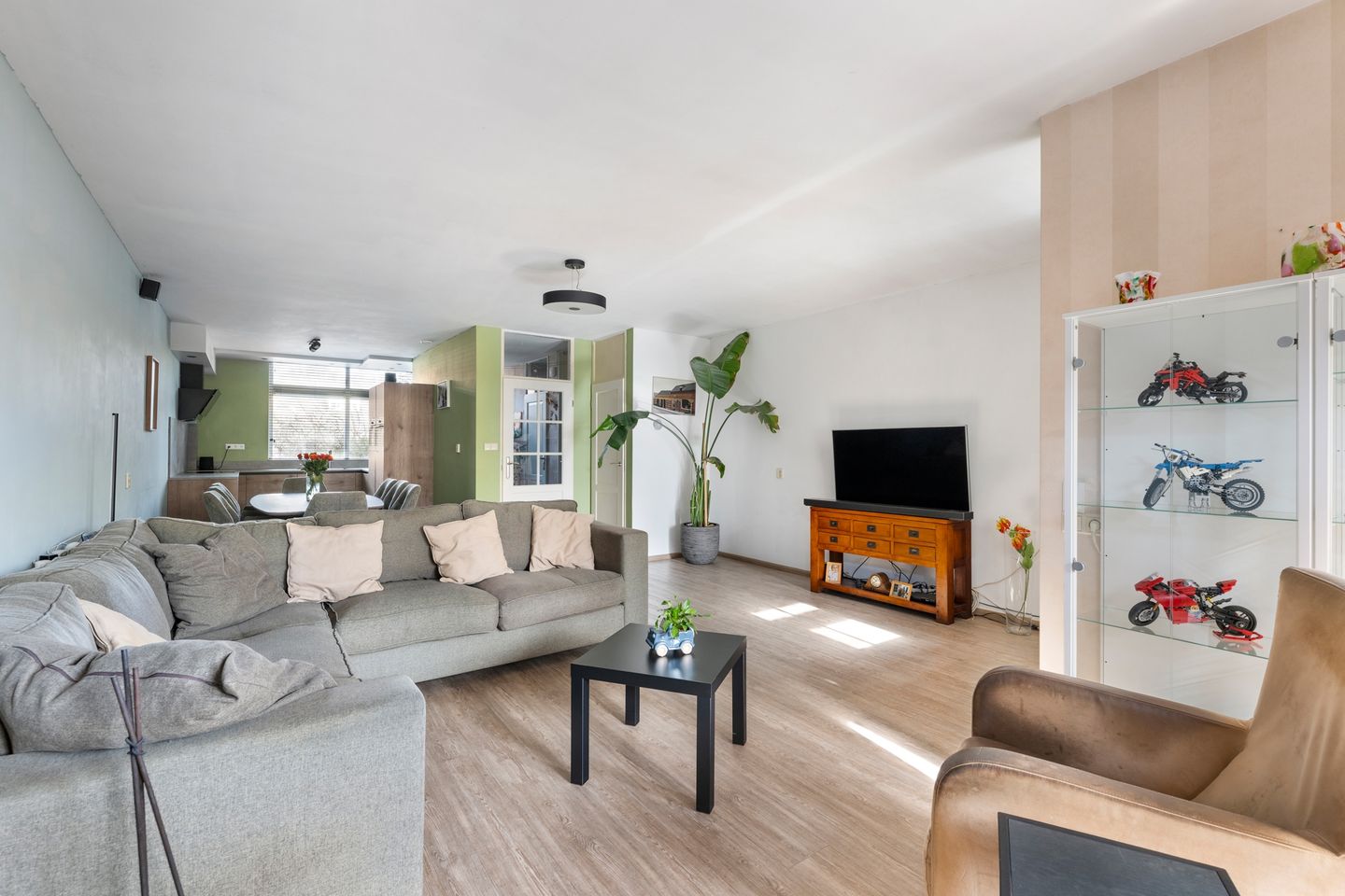 Foto 5 van Sterremos 66