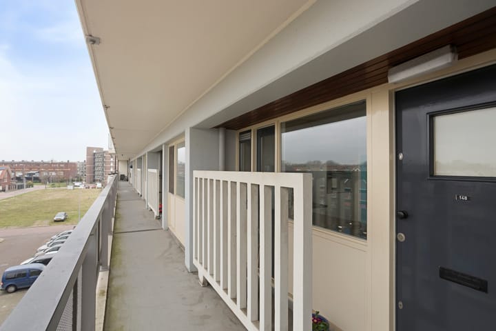 Photo 2 of Vlaardingerdijk 148