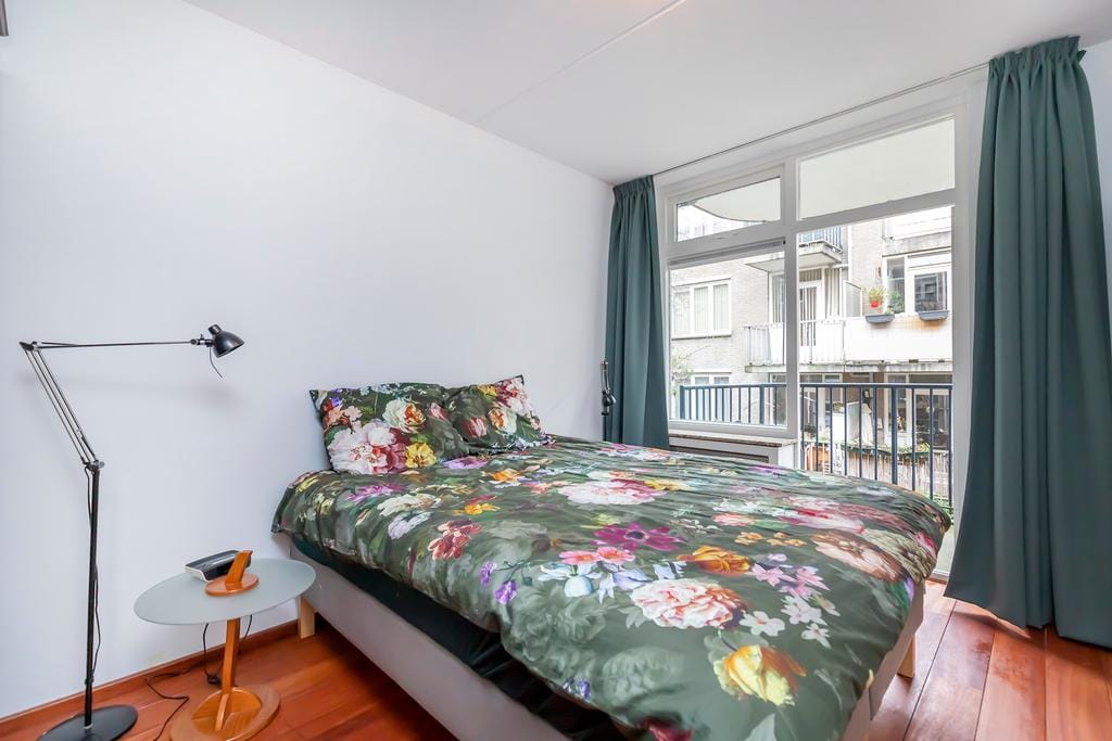 Foto 13 van Egelantiersgracht 452