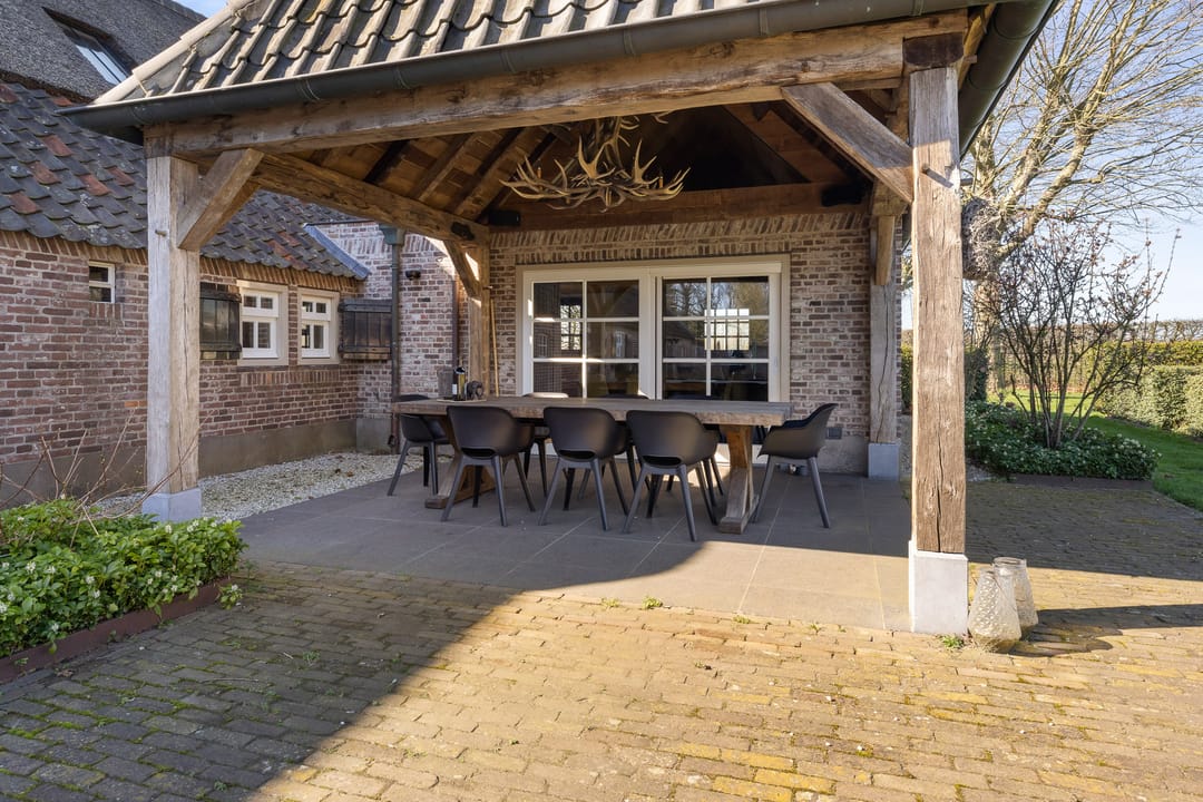 Luxury Farmhouse with Pool and Equestrian Facilities — 21