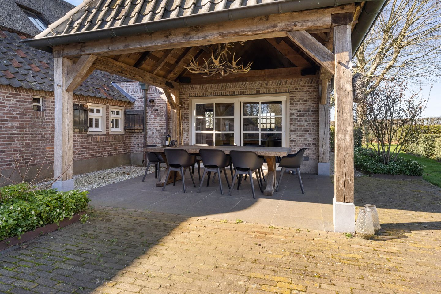 Luxury Farmhouse with Pool and Equestrian Facilities — 25