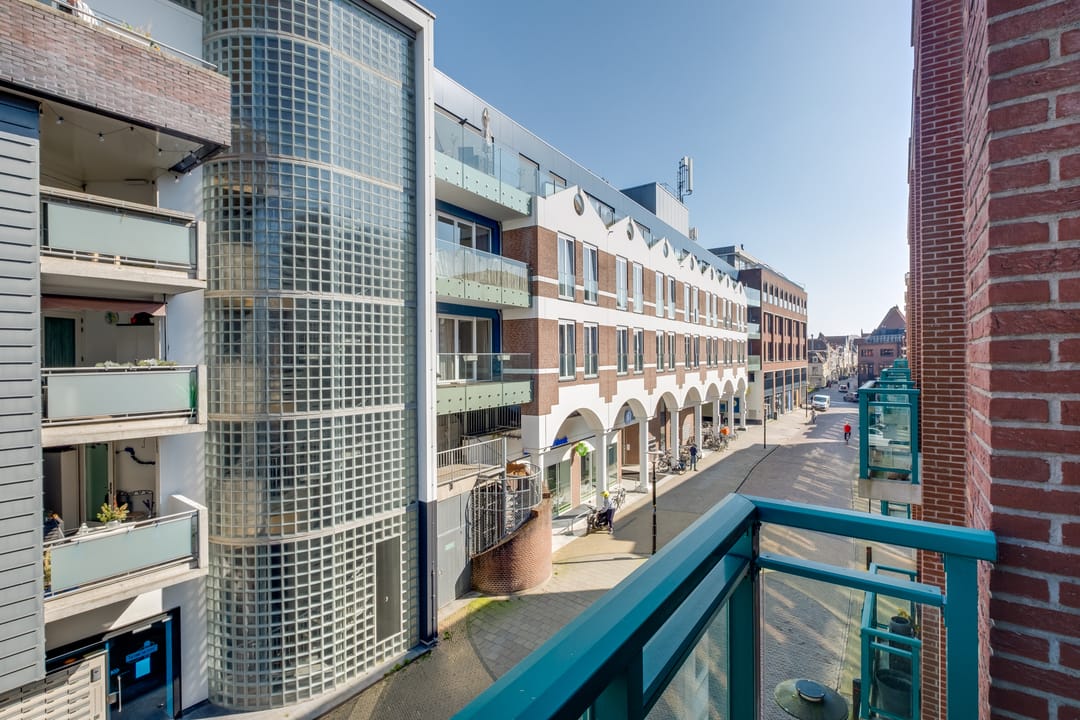 Photo 26 of Graaf van Burenstraat 2-F27