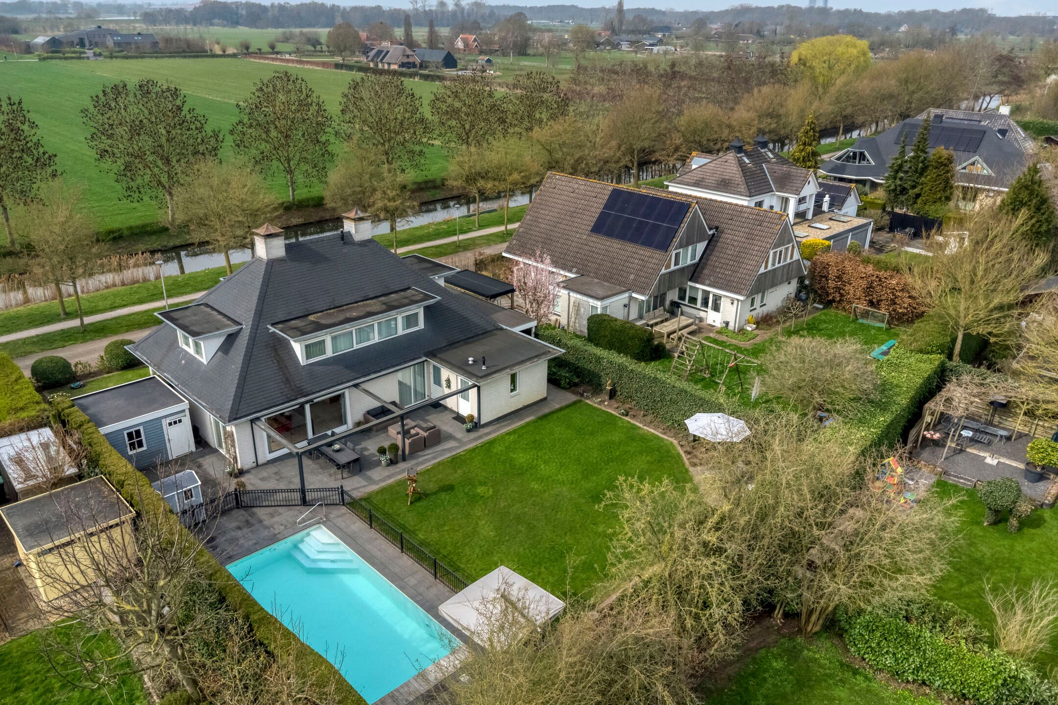 Van Rechterenmarke 17 