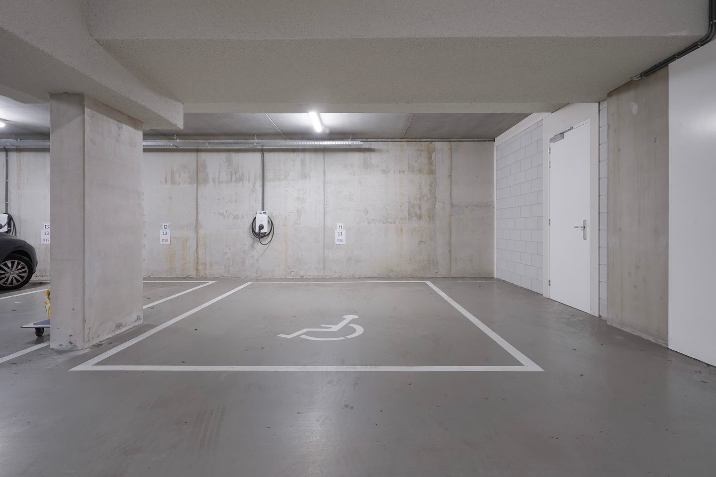 Photo 49 of Laan van Poot 399