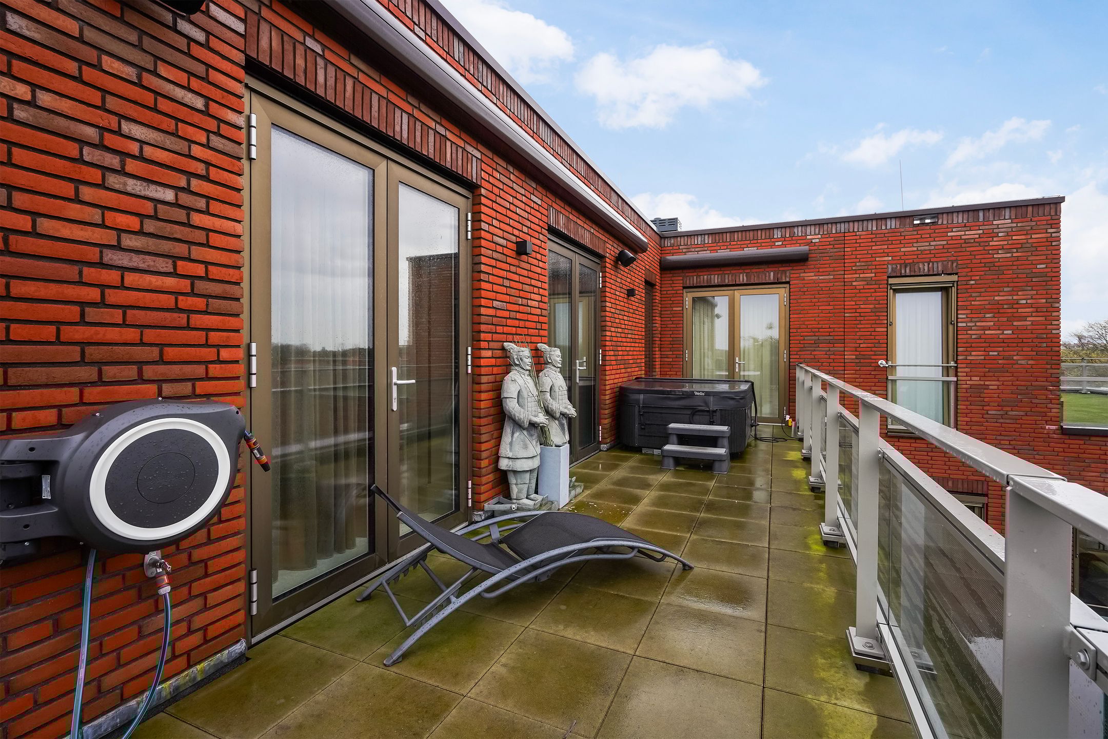 Photo 33 of Laan van Poot 399