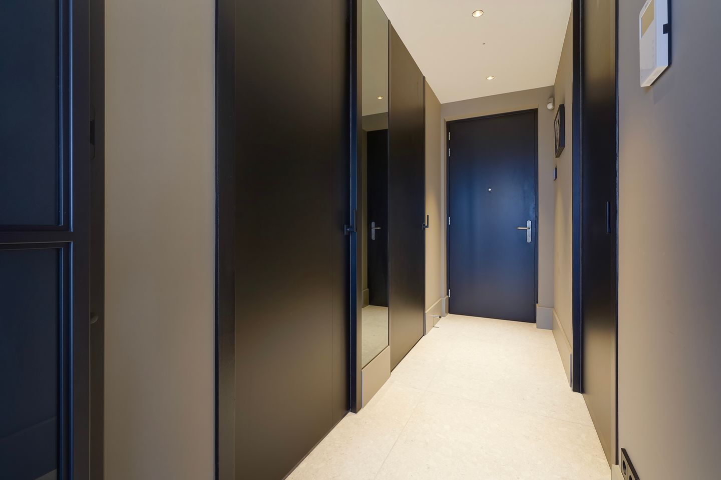 Photo 35 of Laan van Poot 399