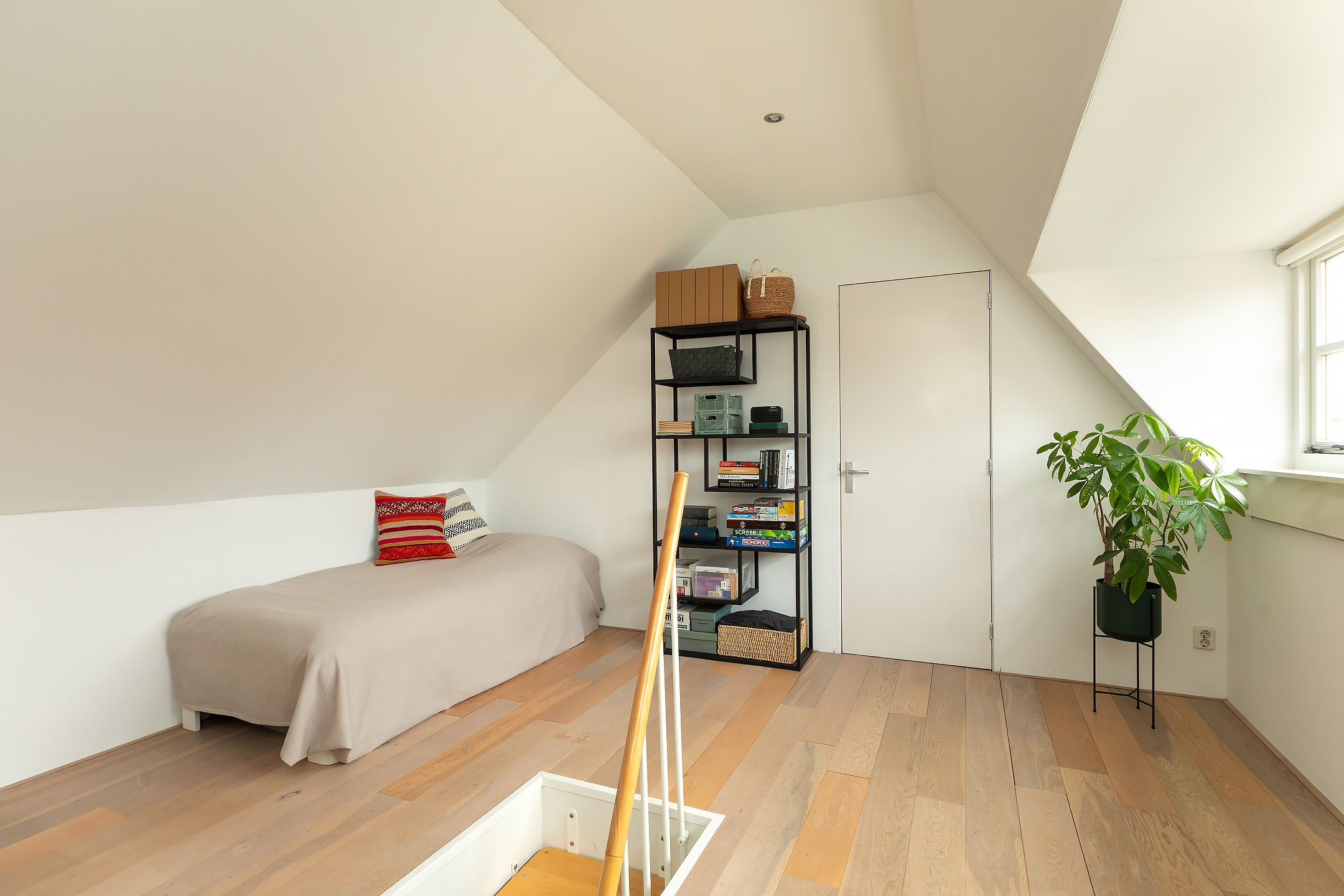 Photo 30 of Merelstraat 12