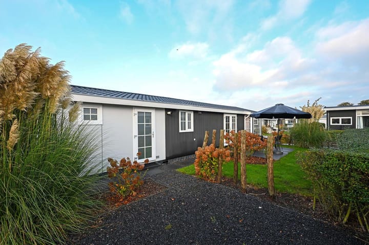 Photo 3 of Burgemeester Dalenbergstraat 50-642