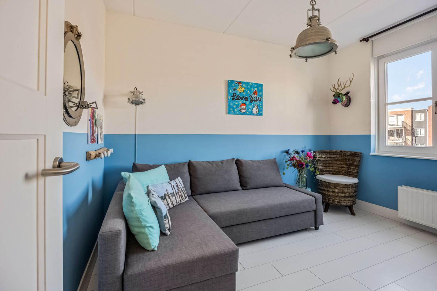 Light terraced house with water views and sunny garden in Rengerswetering — 34