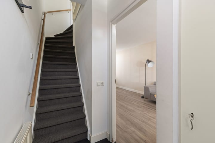 Photo 3 of van der Duyn van Maasdamstraat 13