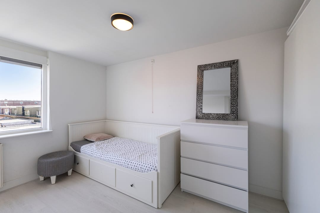 Renovated 4-bedroom terraced house near Den Helder city center — 12