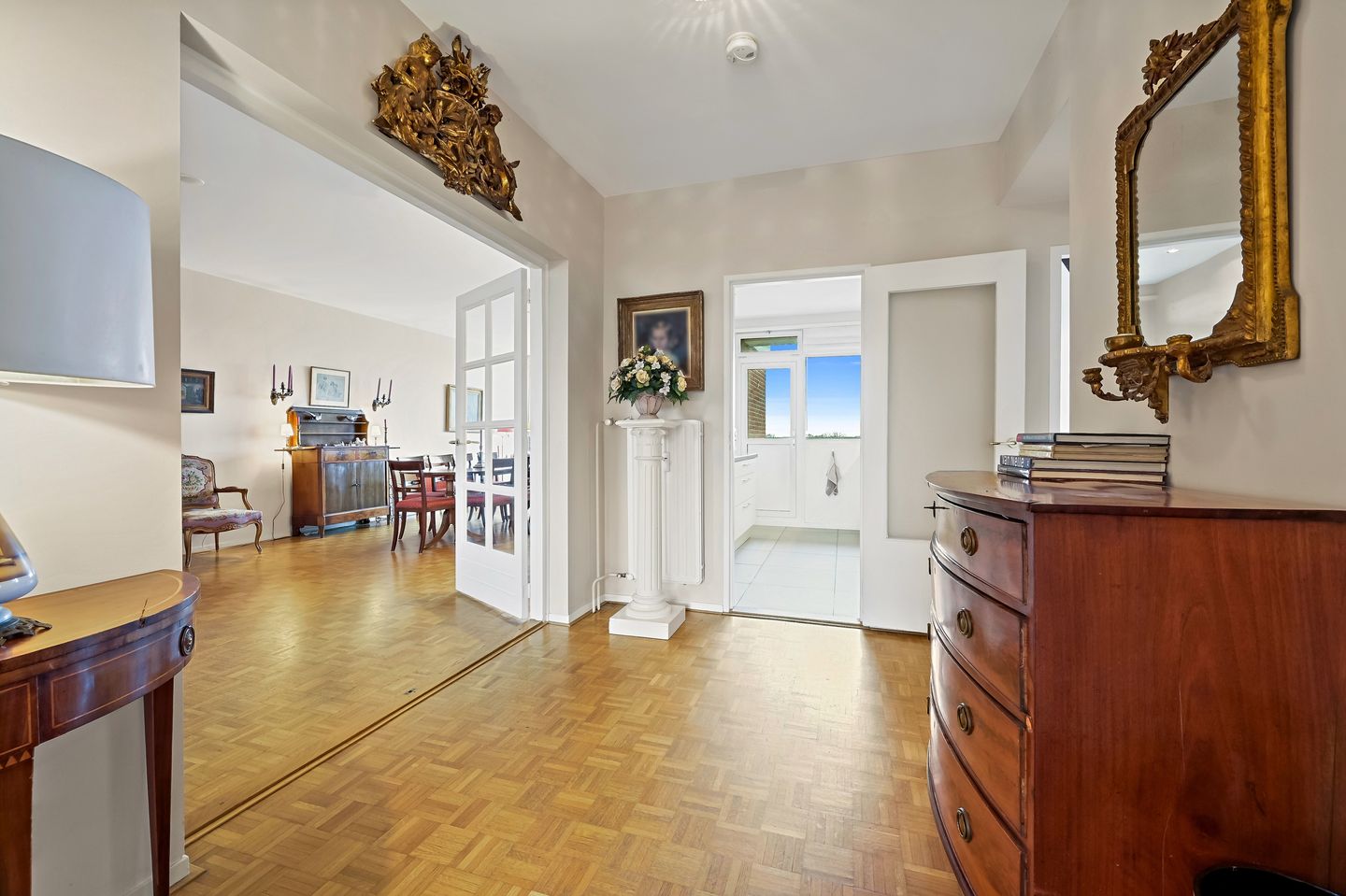 Spacious Top Floor Apartment with Magnificent Views in Burgen en Horsten — 27