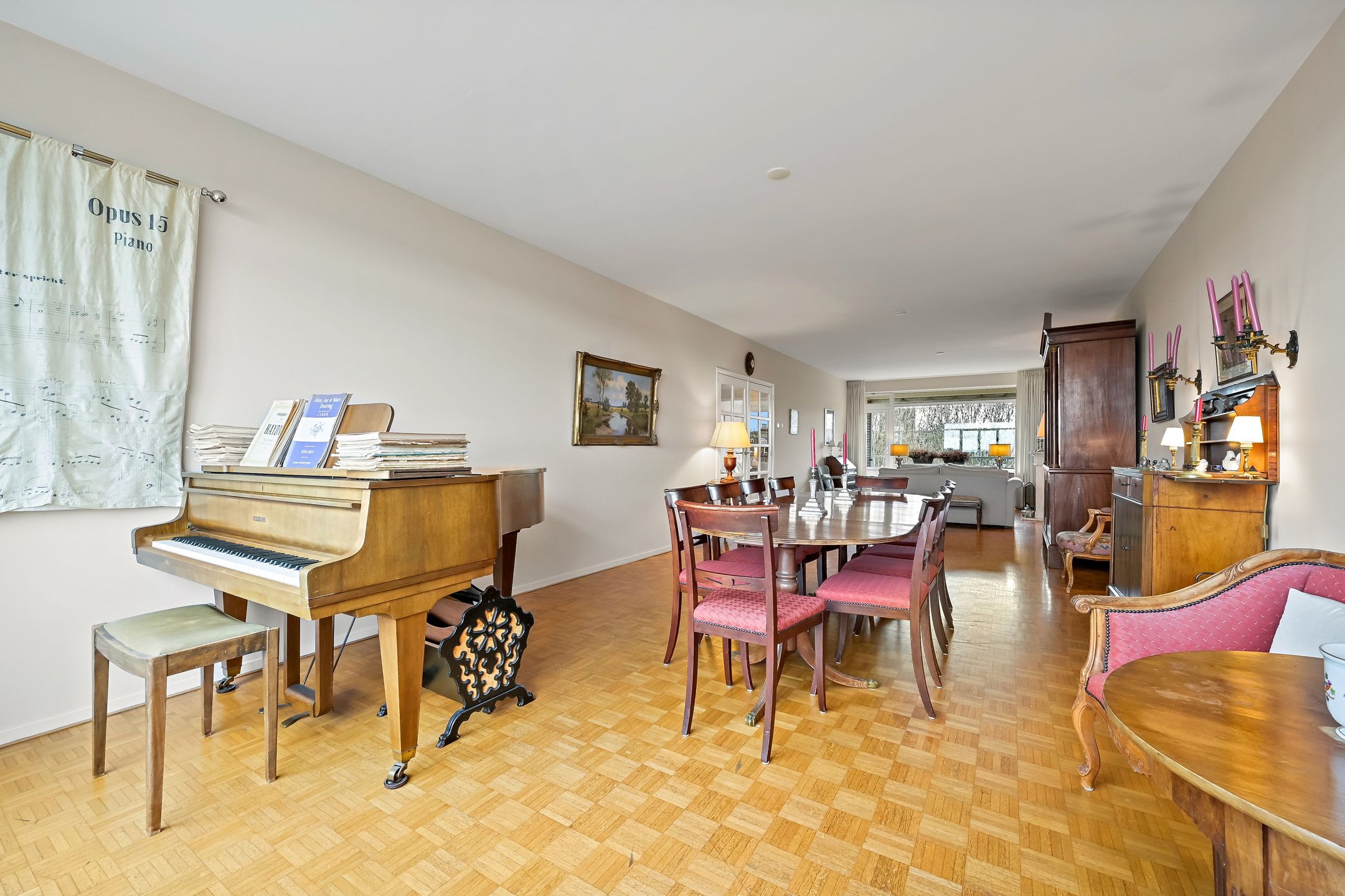 Spacious Top Floor Apartment with Magnificent Views in Burgen en Horsten — 19