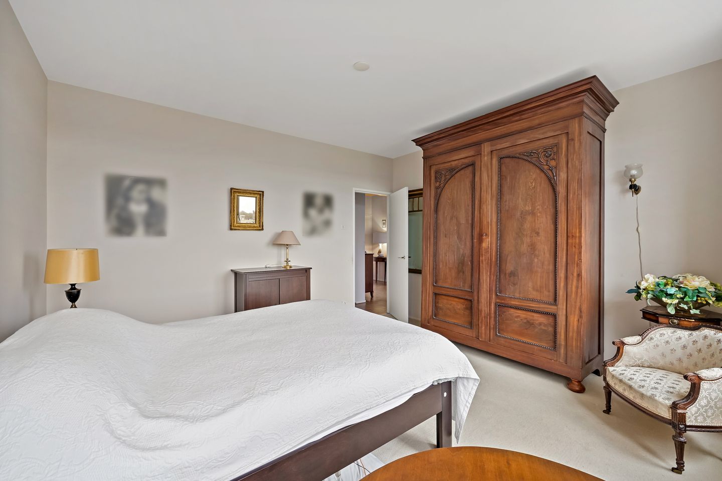 Spacious Top Floor Apartment with Magnificent Views in Burgen en Horsten — 32