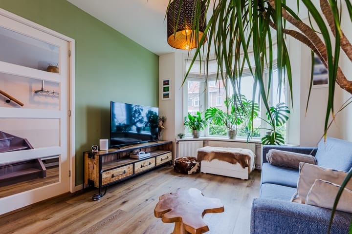 Photo 3 of Floresstraat 122