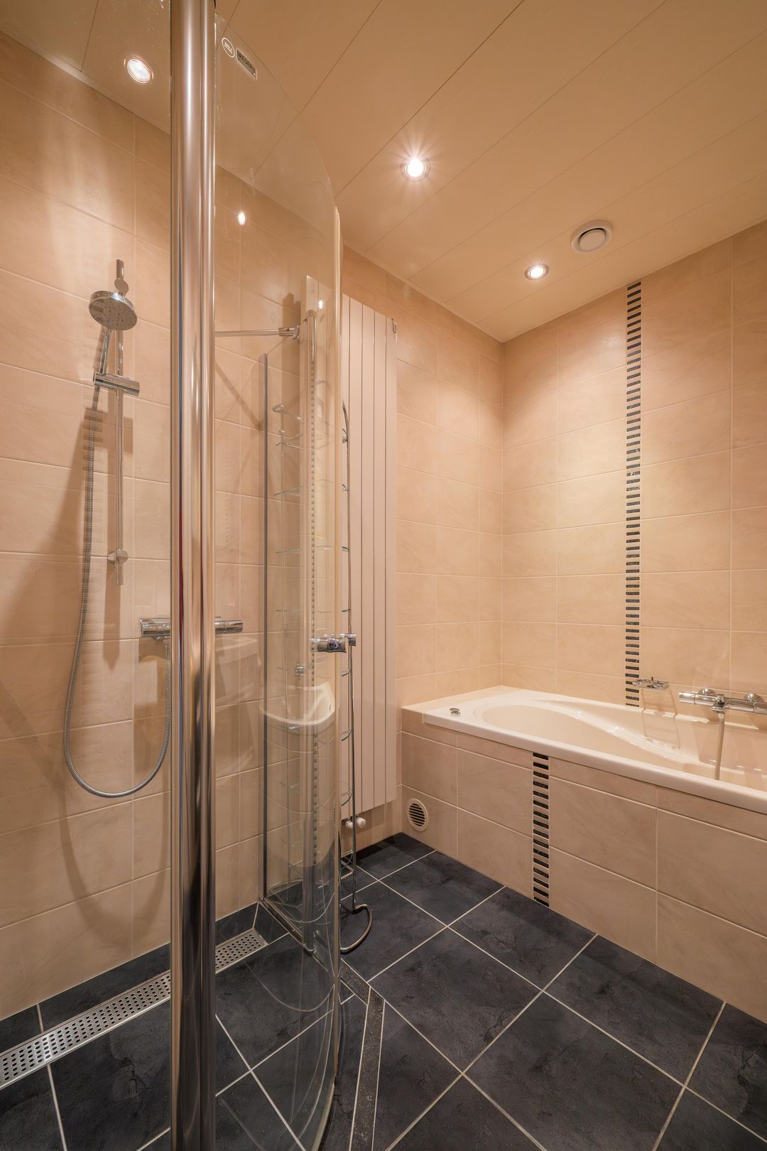 Foto 28 van Koninginnelaan 15