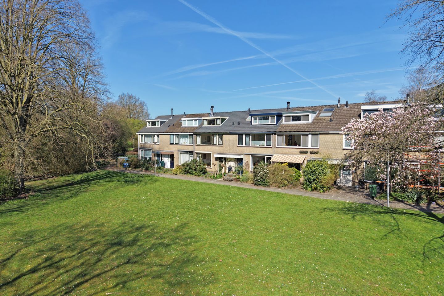 Spacious 4-bedroom family home with garden and garage in IJsselveld-West — 27