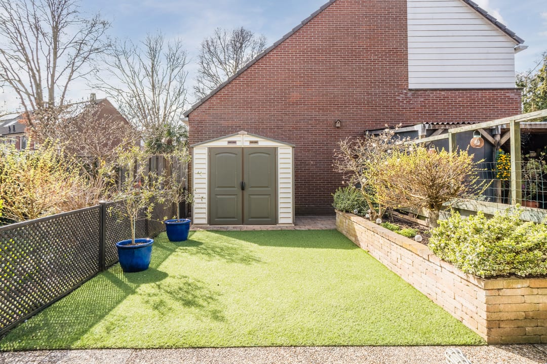 Spacious Family Home with Sunny Garden in Child-Friendly Alkmaar Neighborhood — 43