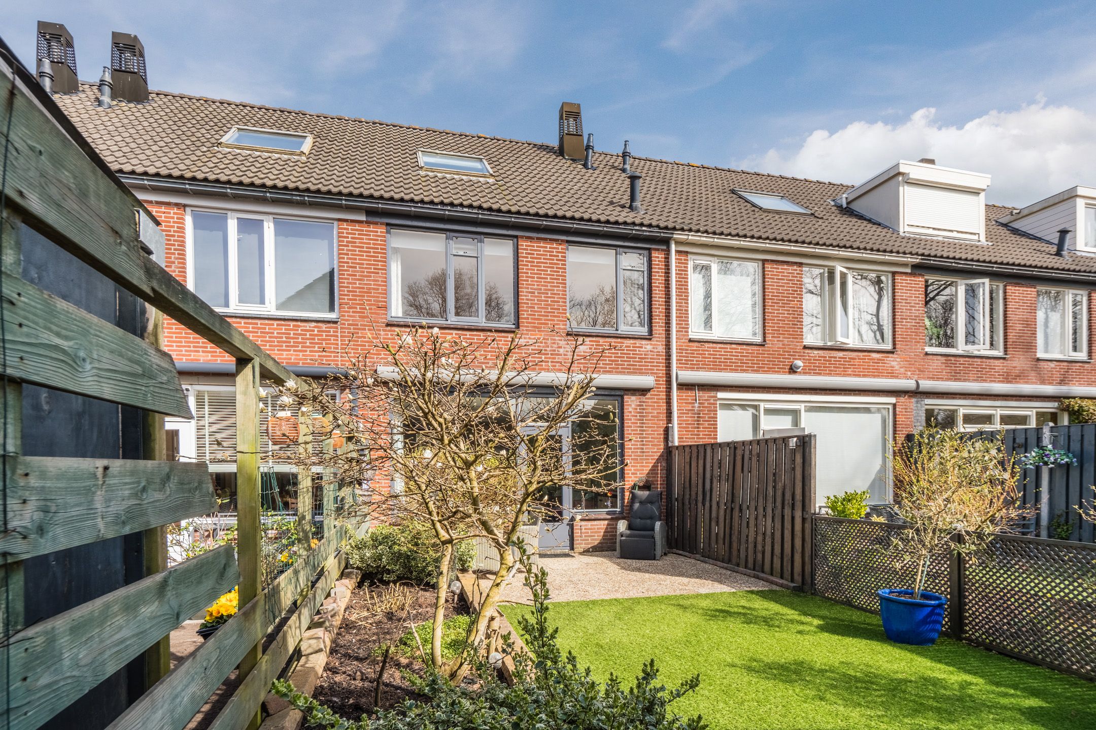 Spacious Family Home with Sunny Garden in Child-Friendly Alkmaar Neighborhood — 48