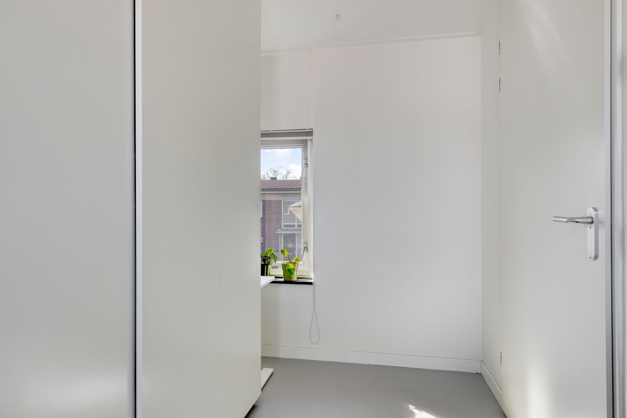 Photo 24 of Van Oldenbarneveltstraat 19