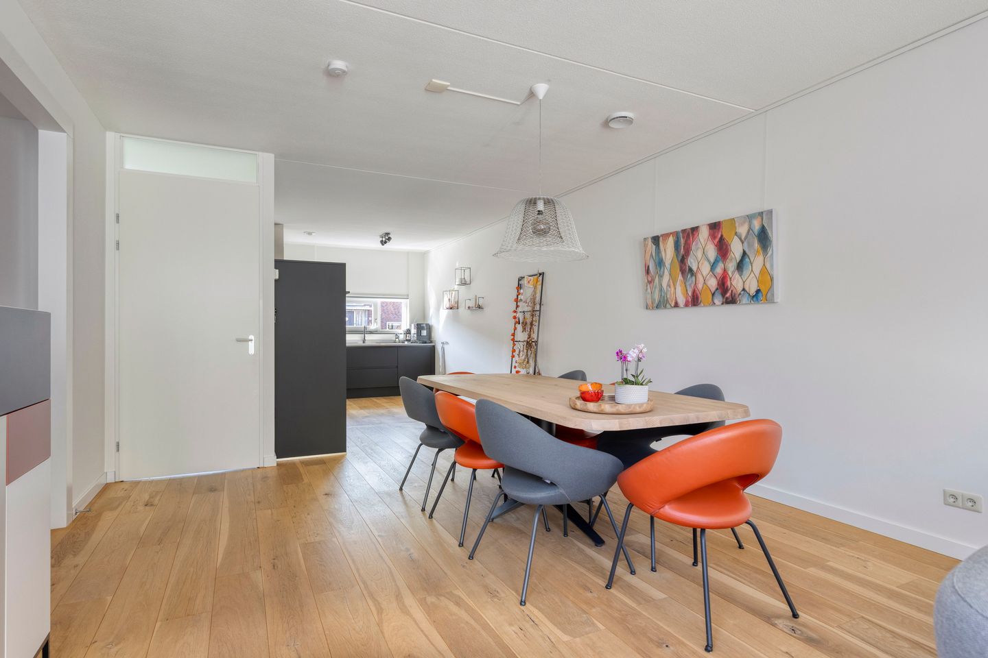 Photo 5 of Van Oldenbarneveltstraat 19