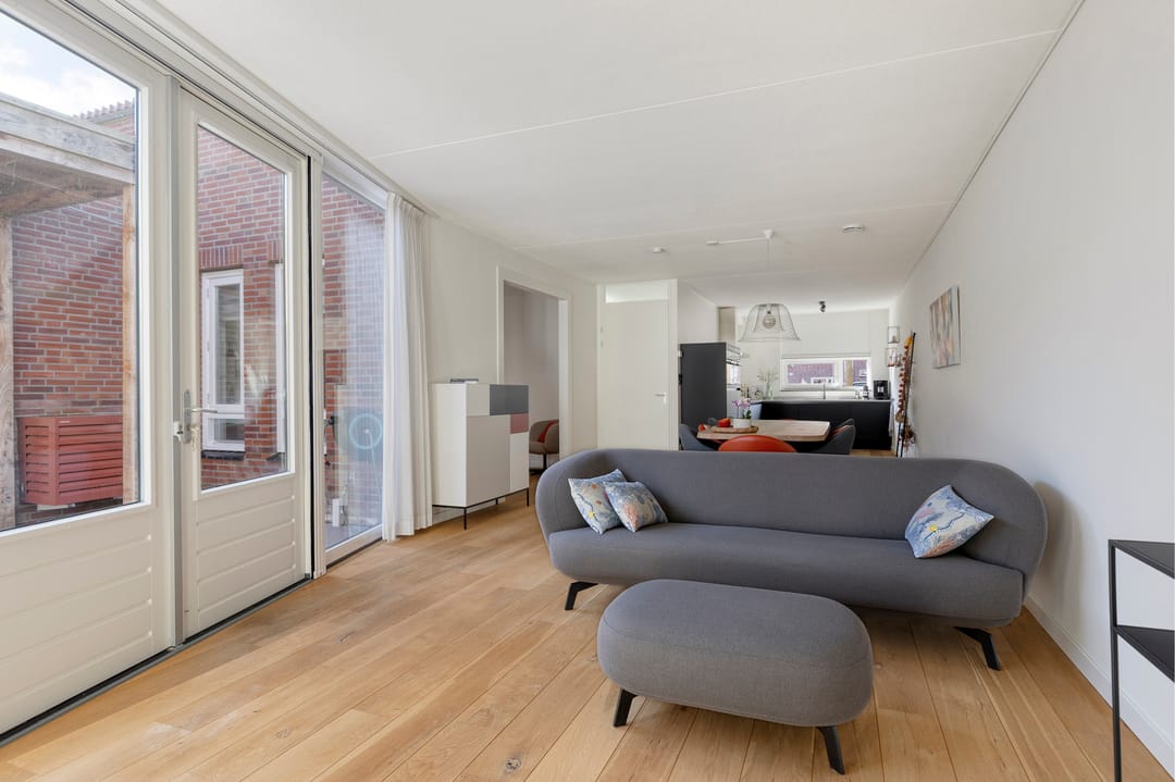 Photo 8 of Van Oldenbarneveltstraat 19