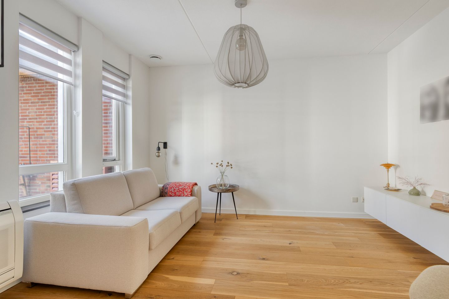 Photo 10 of Van Oldenbarneveltstraat 19