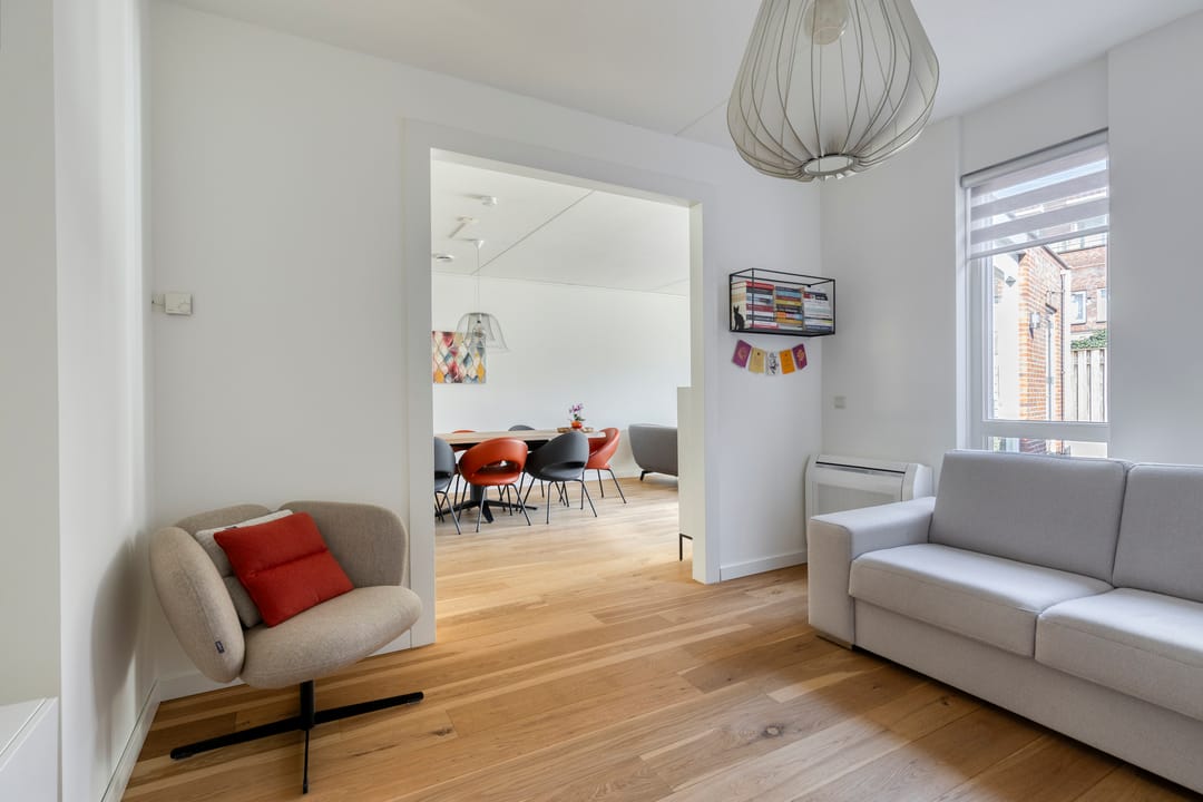 Photo 11 of Van Oldenbarneveltstraat 19